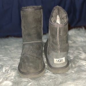 Grey uggs